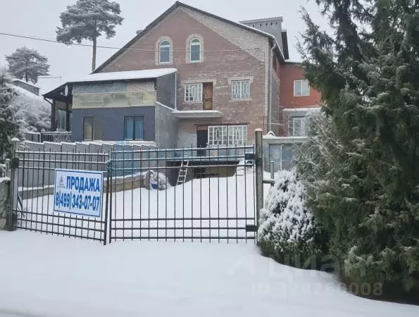 Коттедж в Московская область, Подольск Станичная ул., 22/1 (300 м) - Фото 1