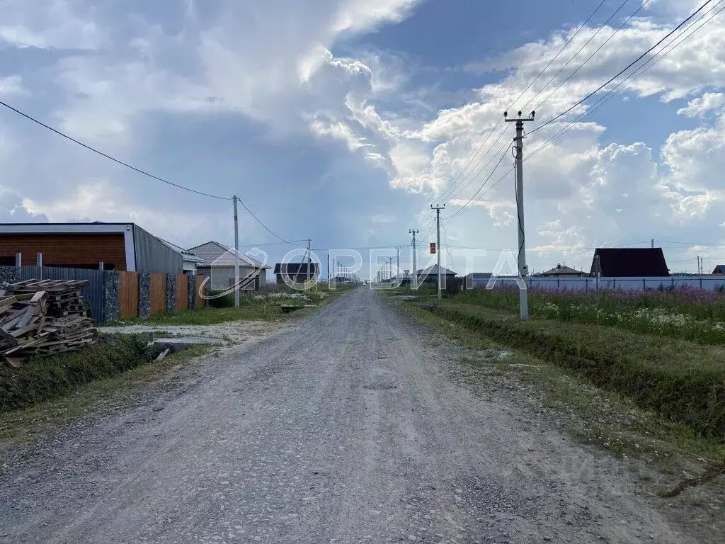 Участок в Тюменская область, Тюменский район, д. Малиновка ул. ... - Фото 0