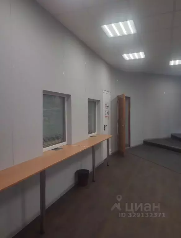 Помещение свободного назначения в Мурманская область, Мурманск ул. ... - Фото 1