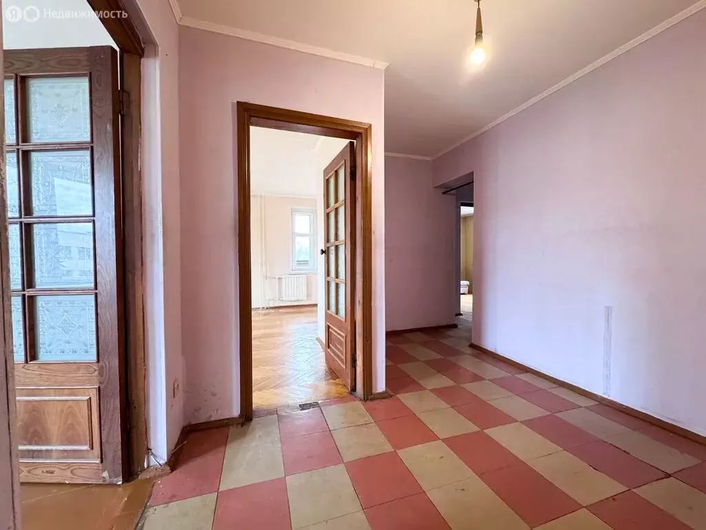 3-комнатная квартира: посёлок Шушары, Пушкинская улица, 12Б (87.8 м) - Фото 0