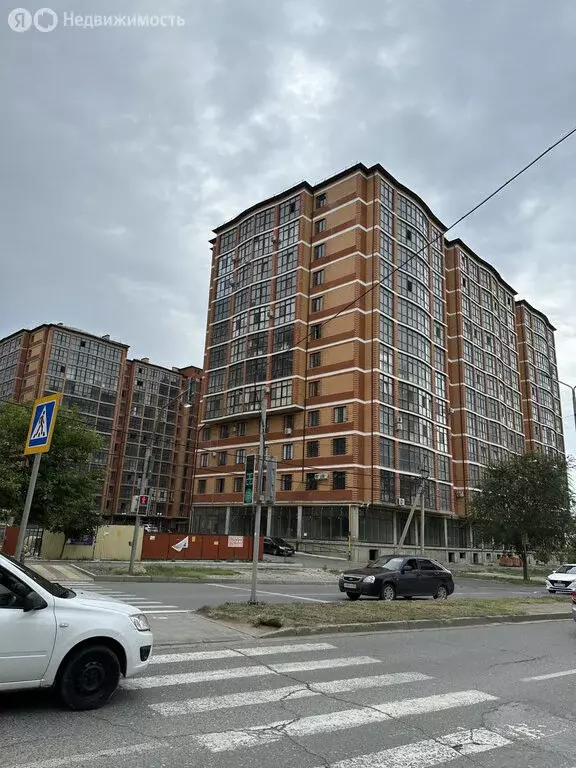 2-комнатная квартира: Махачкала, улица Хаджи Булача, 8Д (97 м) - Фото 0
