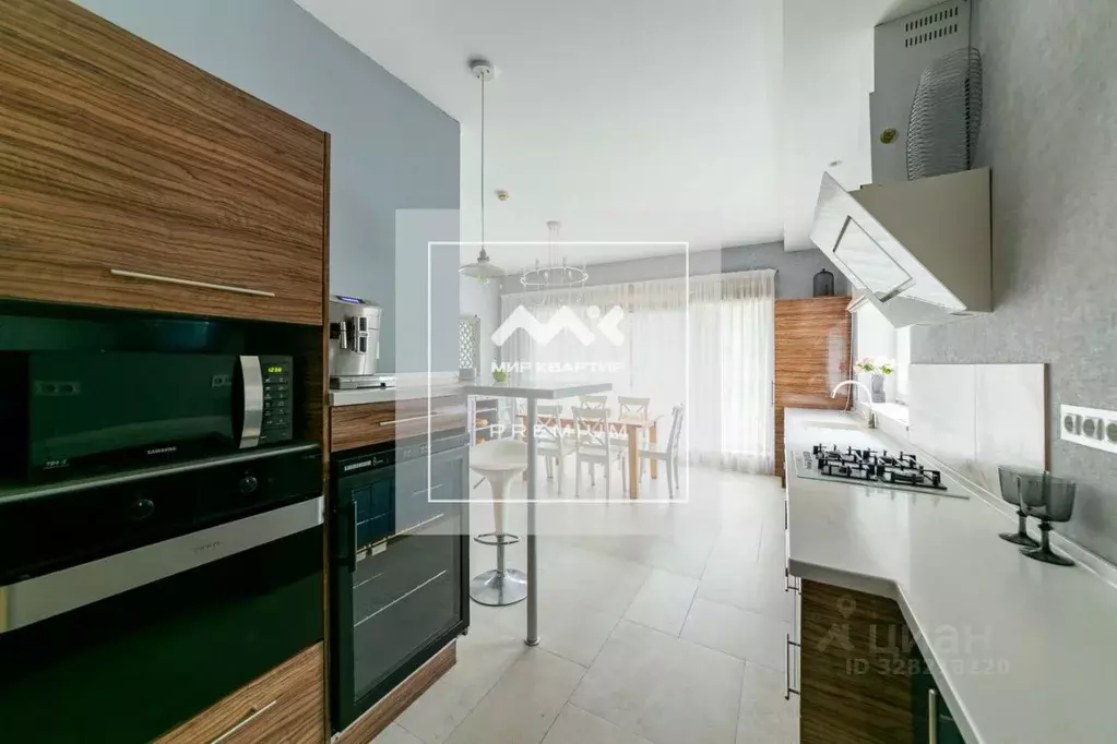 Дом в Санкт-Петербург пос. Смолячково, ш. Приморское, 679к31 (285 м) - Фото 1