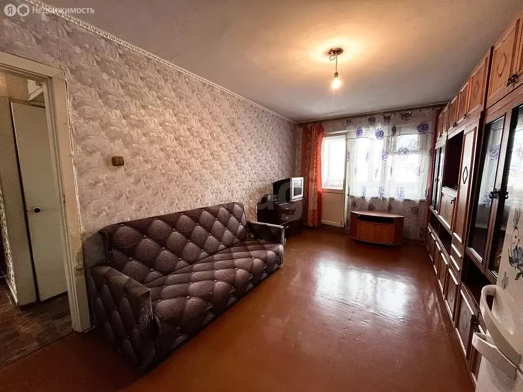 3-комнатная квартира: Пермь, Красновишерская улица, 44 (62.6 м) - Фото 1