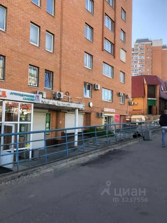 Торговая площадь в Московская область, Красногорск ул. Ленина, 38б . - Фото 1