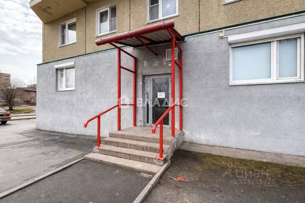 Помещение свободного назначения в Карелия, Петрозаводск ул. Антонова, ... - Фото 1