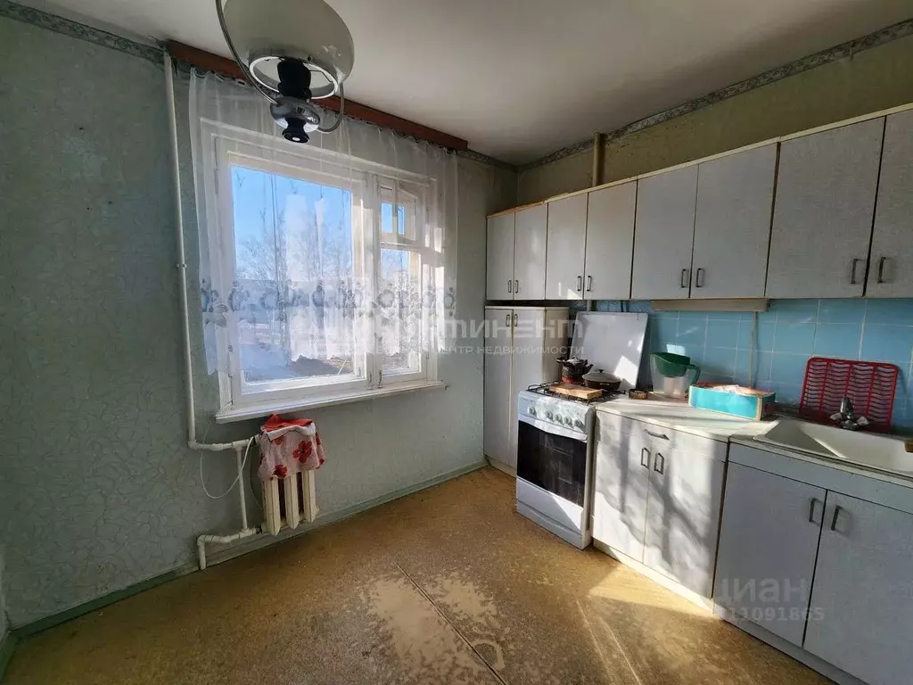 2-к кв. Владимирская область, Владимир ул. Комиссарова, 41 (50.0 м) - Фото 0