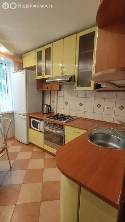 3-комнатная квартира: Оренбург, проезд Газовиков, 32 (65.8 м) - Фото 1