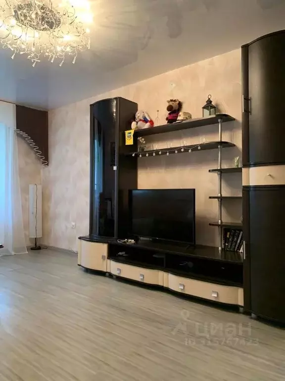 1-к кв. Кировская область, Киров ул. Орджоникидзе, 10 (39.8 м) - Фото 0