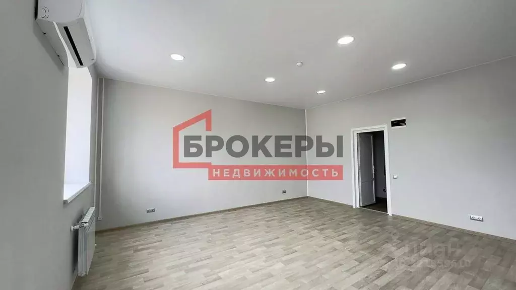Офис в Севастополь ш. Фиолентовское, 1/8А (37 м) - Фото 0