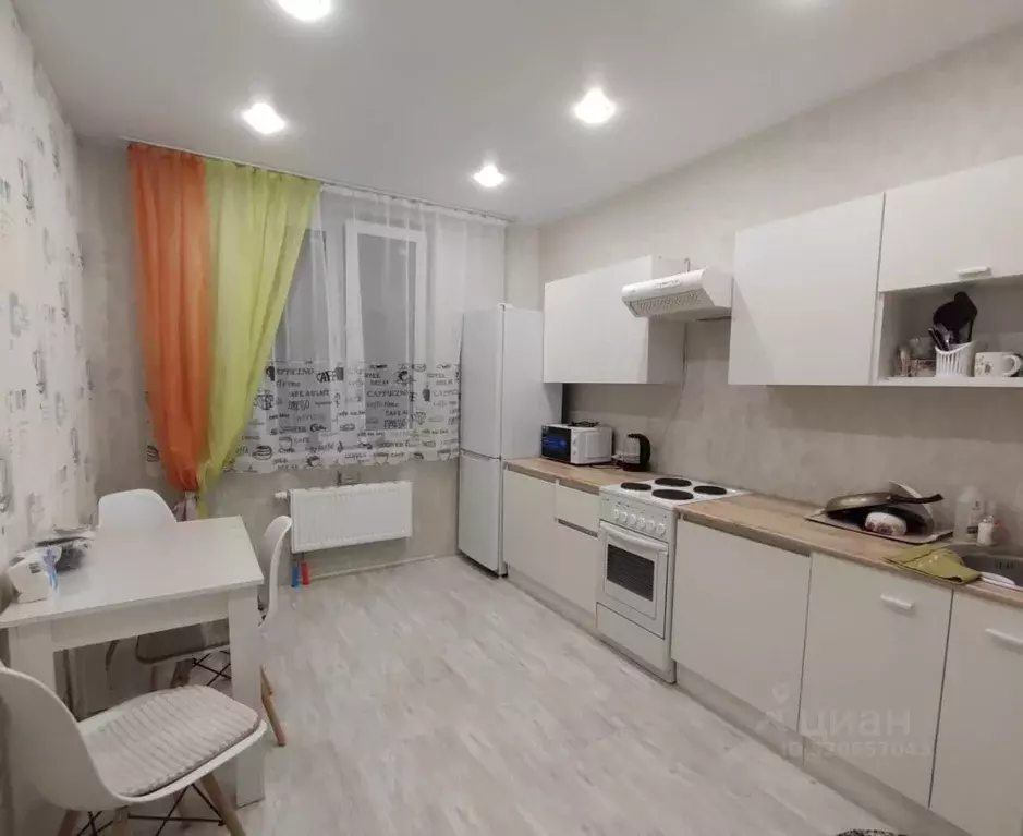 2-к кв. Тюменская область, Тюмень ул. Героев Космоса, 11 (55.0 м) - Фото 2