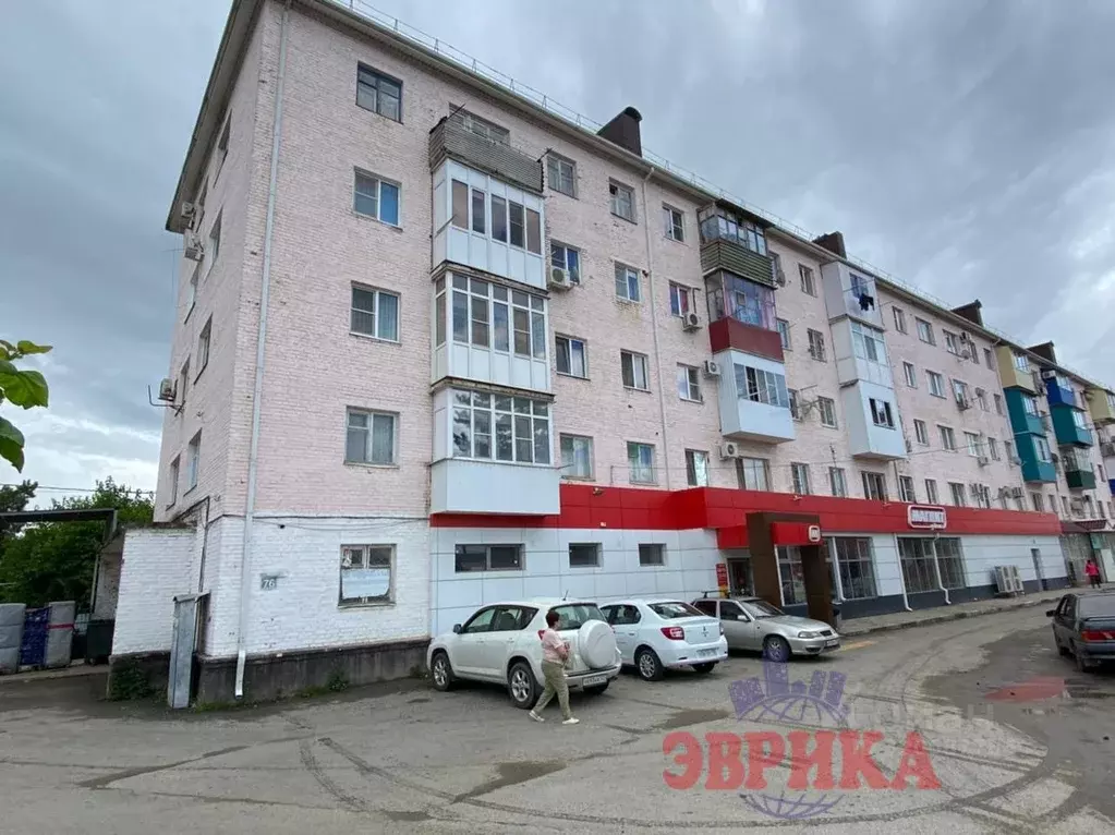 Помещение свободного назначения в Краснодарский край, Крымск ул. ... - Фото 0