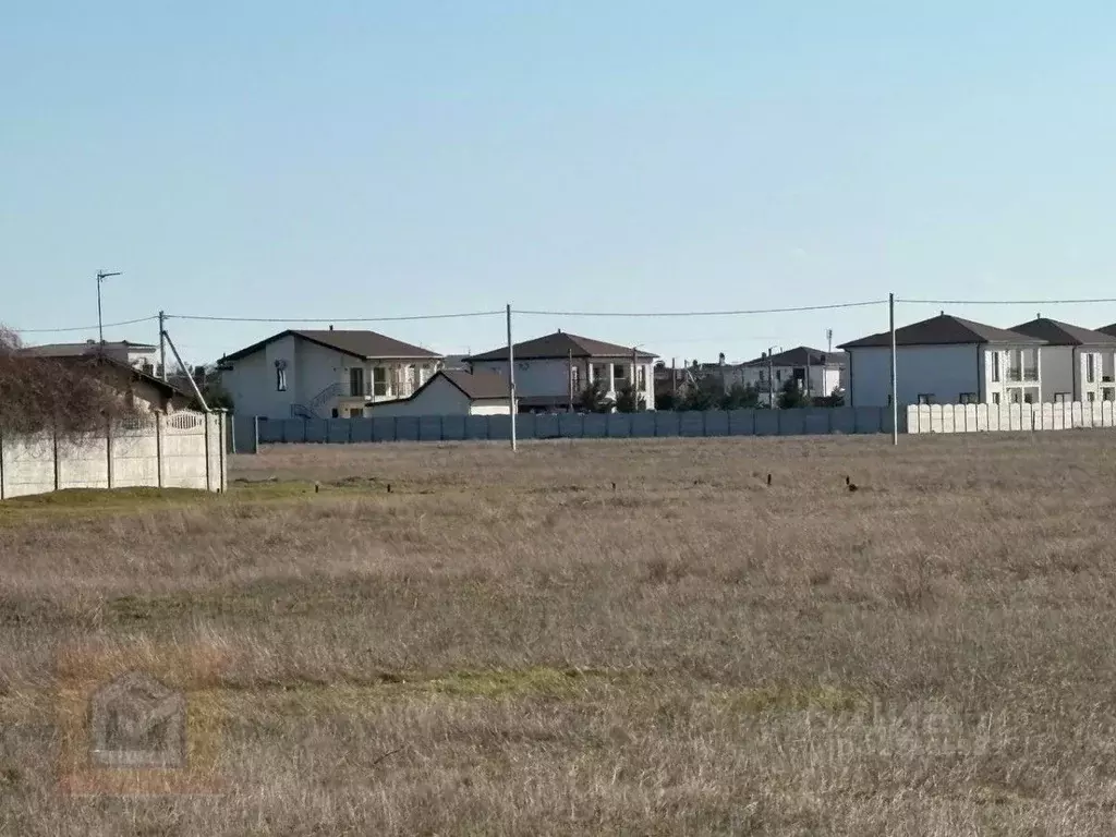 Участок в Крым, Сакский район, с. Уютное ул. Садовая (40.0 сот.) - Фото 2