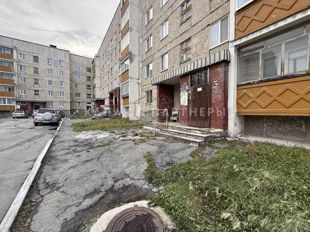 2-к кв. Свердловская область, Полевской Зеленый Бор-2 мкр, 35 (47.1 м) - Фото 2