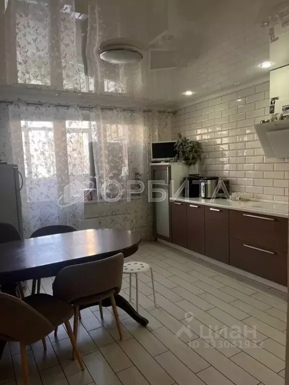 3-к кв. Тюменская область, Тюмень Кремлевская ул., 110к1 (90.0 м) - Фото 1