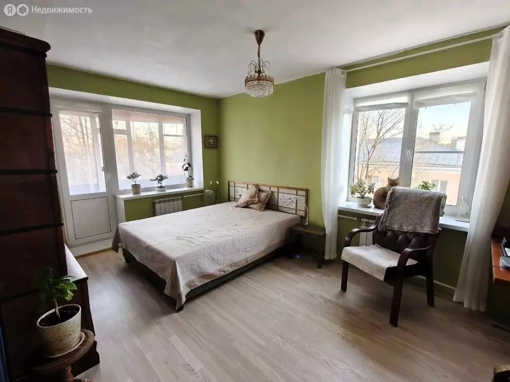 1-комнатная квартира: Гатчина, улица Лейтенанта Шмидта, 4 (30.5 м) - Фото 1