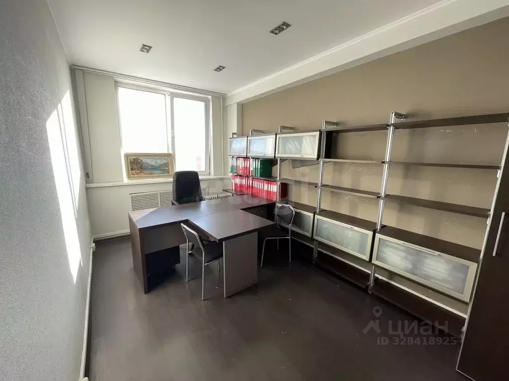 Офис в Чувашия, Чебоксары просп. И.Я. Яковлева, 3 (235 м) - Фото 1