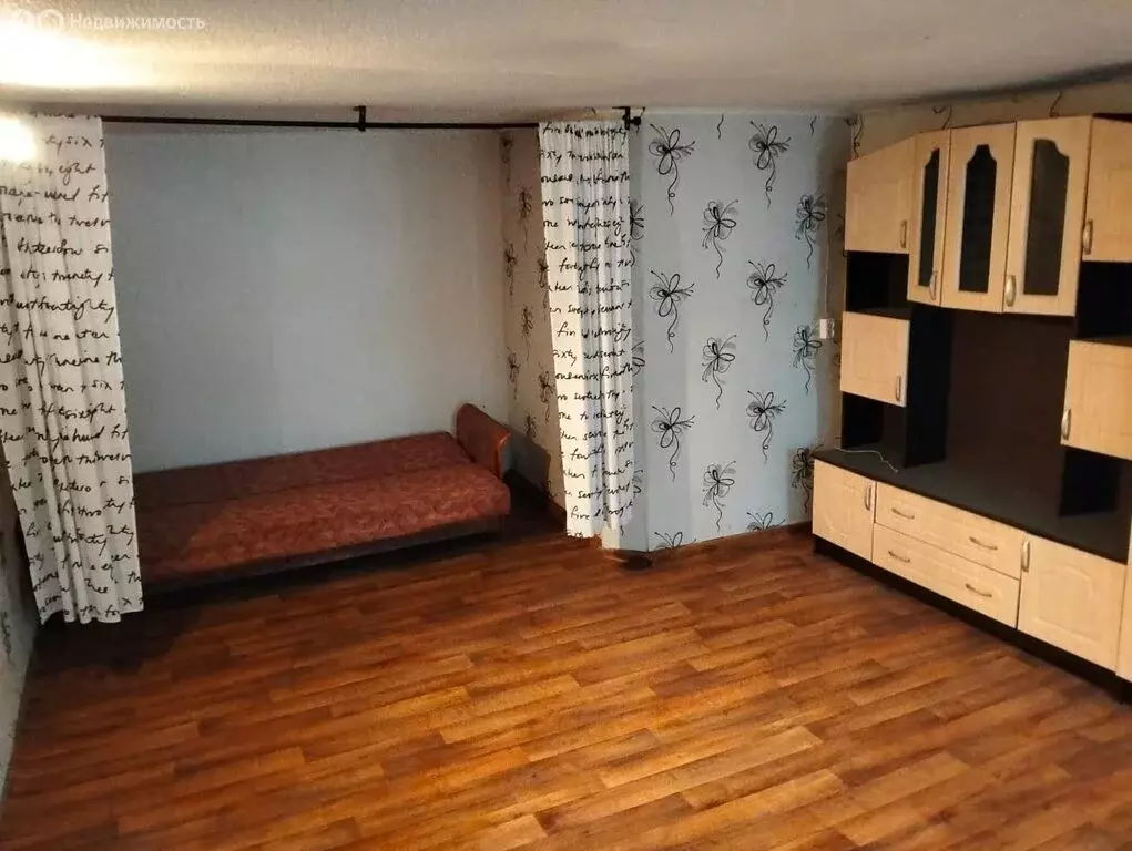 2-комнатная квартира: Крестцы, Крыловская улица, 6 (30.5 м) - Фото 1
