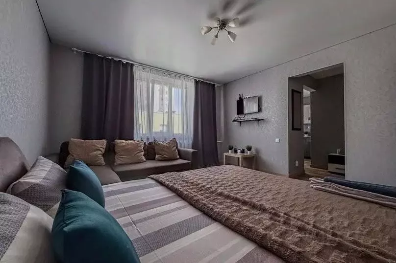 1-к кв. Самарская область, Сызрань Пензенская ул., 39 (33.0 м) - Фото 1