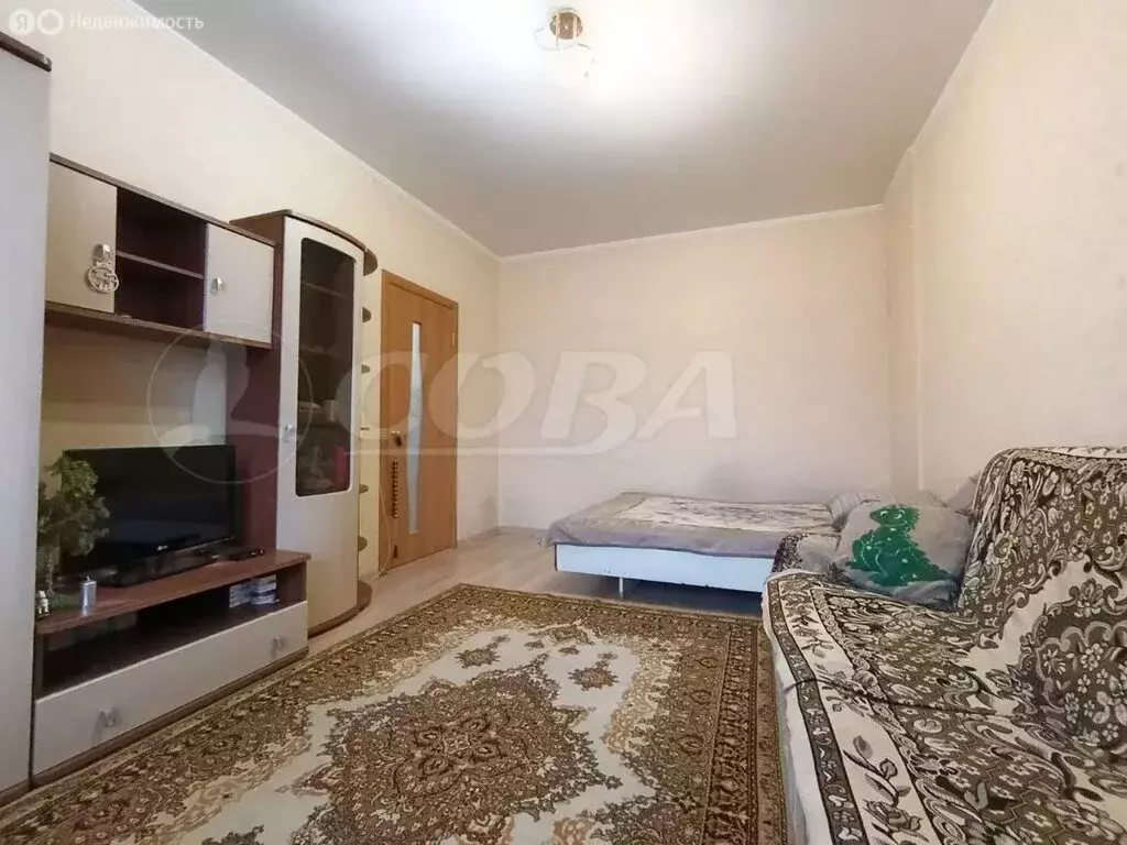 1-комнатная квартира: Тюмень, улица Мельникайте, 125Б (35 м) - Фото 2