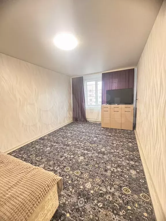 1-к. квартира, 31 м, 8/9 эт. - Фото 0