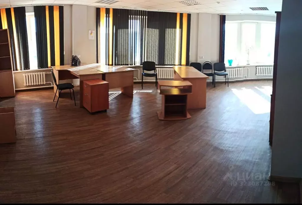 Офис в Кировская область, Киров Базовая ул., 3 (200 м) - Фото 2