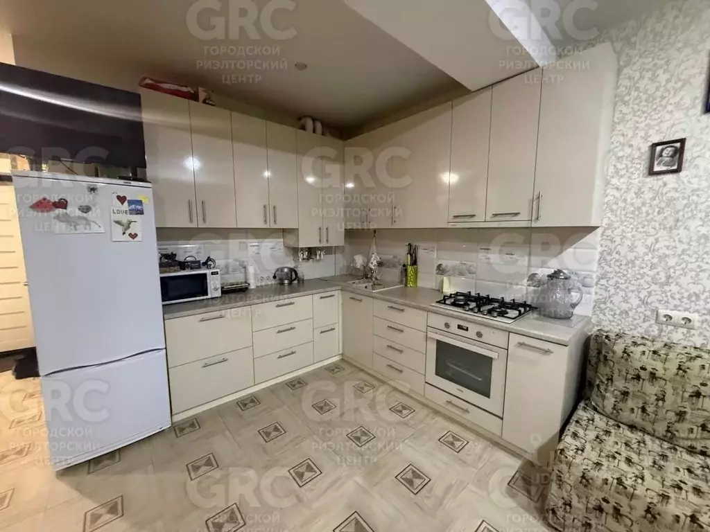 Студия Краснодарский край, Сочи Туапсинская ул., 7Г (33.6 м) - Фото 1