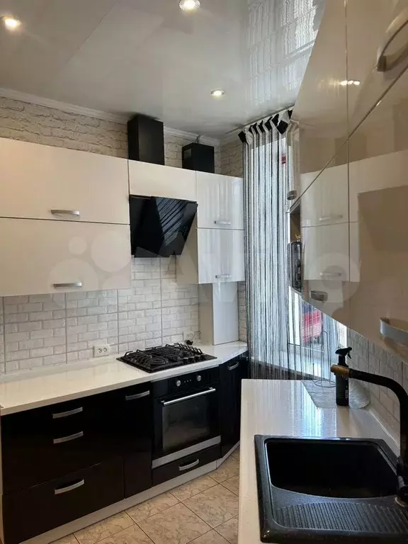 3-к. квартира, 60 м, 1/4 эт. - Фото 0