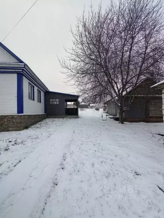 Дом в Башкортостан, Чишминский поссовет, Чишмы рп ул. ... - Фото 1