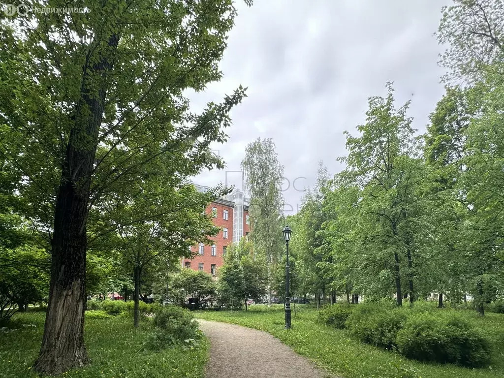 4-комнатная квартира: Санкт-Петербург, 14-я линия Васильевского ... - Фото 0