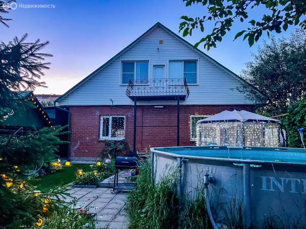 Дом в Екатеринбург, Лебяжий переулок, 3А (200 м) - Фото 1