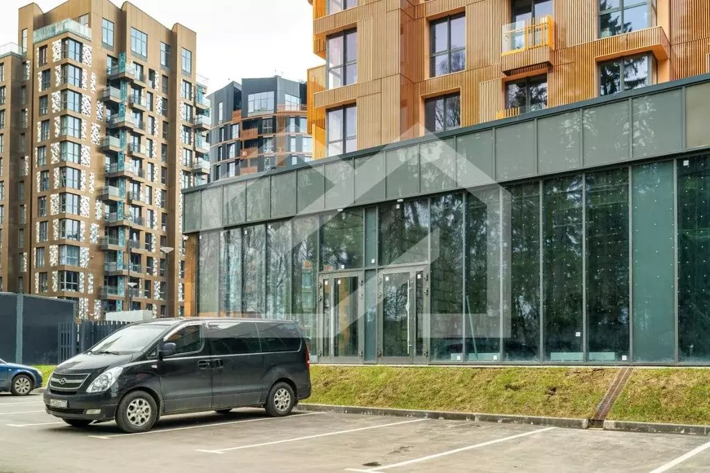 Помещение свободного назначения в Москва ул. 1-я Ватутинская, 12к2 (83 ... - Фото 1