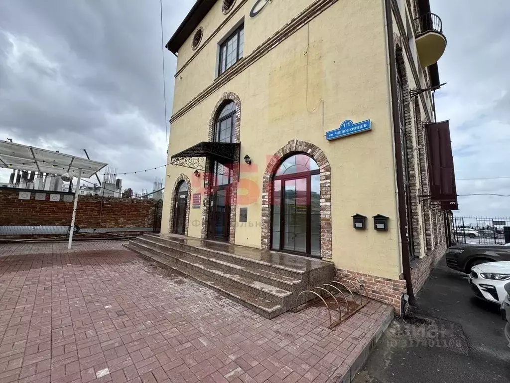 Офис в Тюменская область, Тюмень ул. Челюскинцев, 1/1 (290 м) - Фото 2