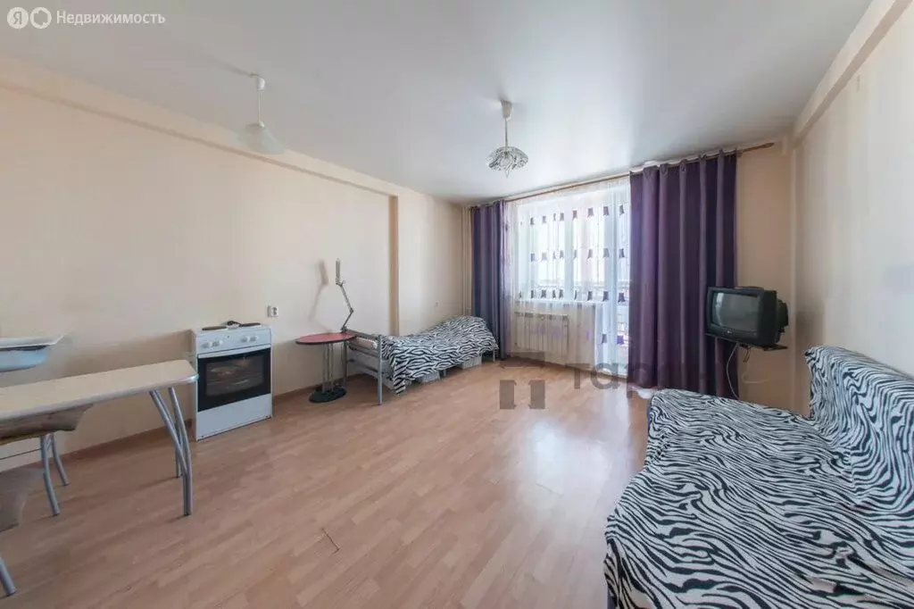 Квартира-студия: Челябинск, улица Бейвеля, 35 (29.1 м) - Фото 1