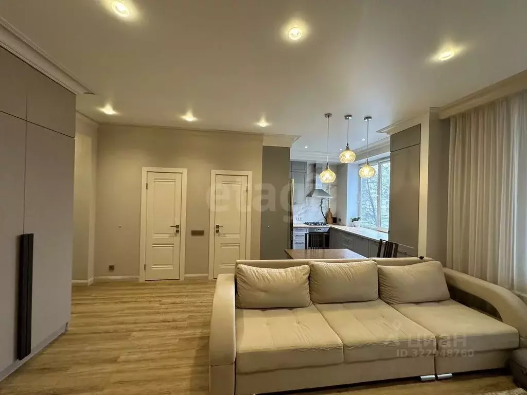 3-к кв. Челябинская область, Челябинск просп. Ленина, 33 (75.0 м) - Фото 2