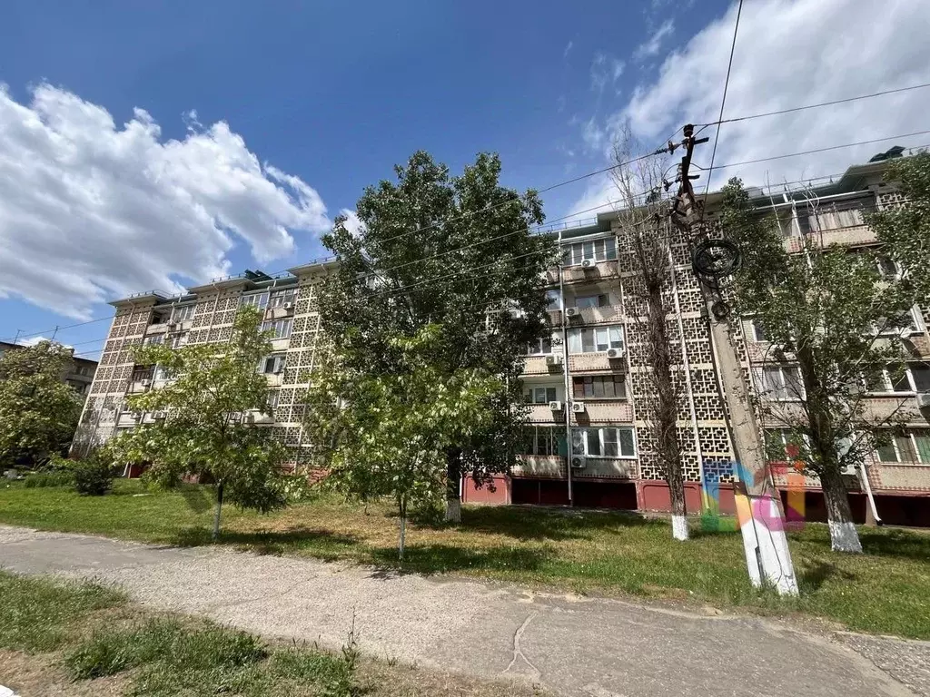 3-к кв. Калмыкия, Элиста 2-й мкр, 29 (61.8 м) - Фото 0