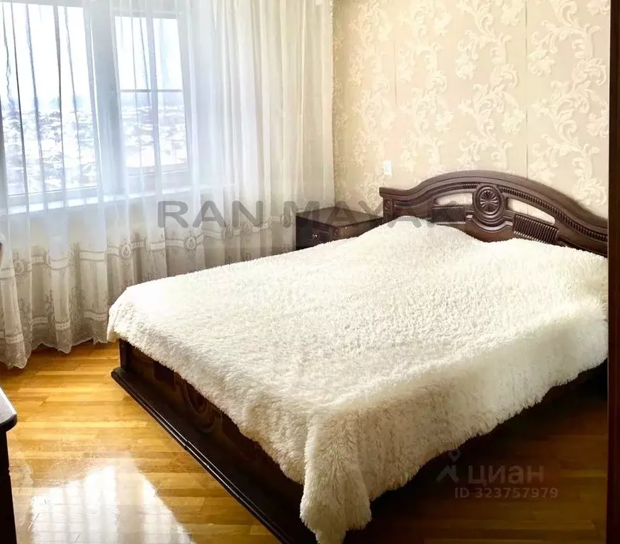 2-к кв. Адыгея, Майкоп ул. 12 Марта, 130К2 (52.7 м) - Фото 1