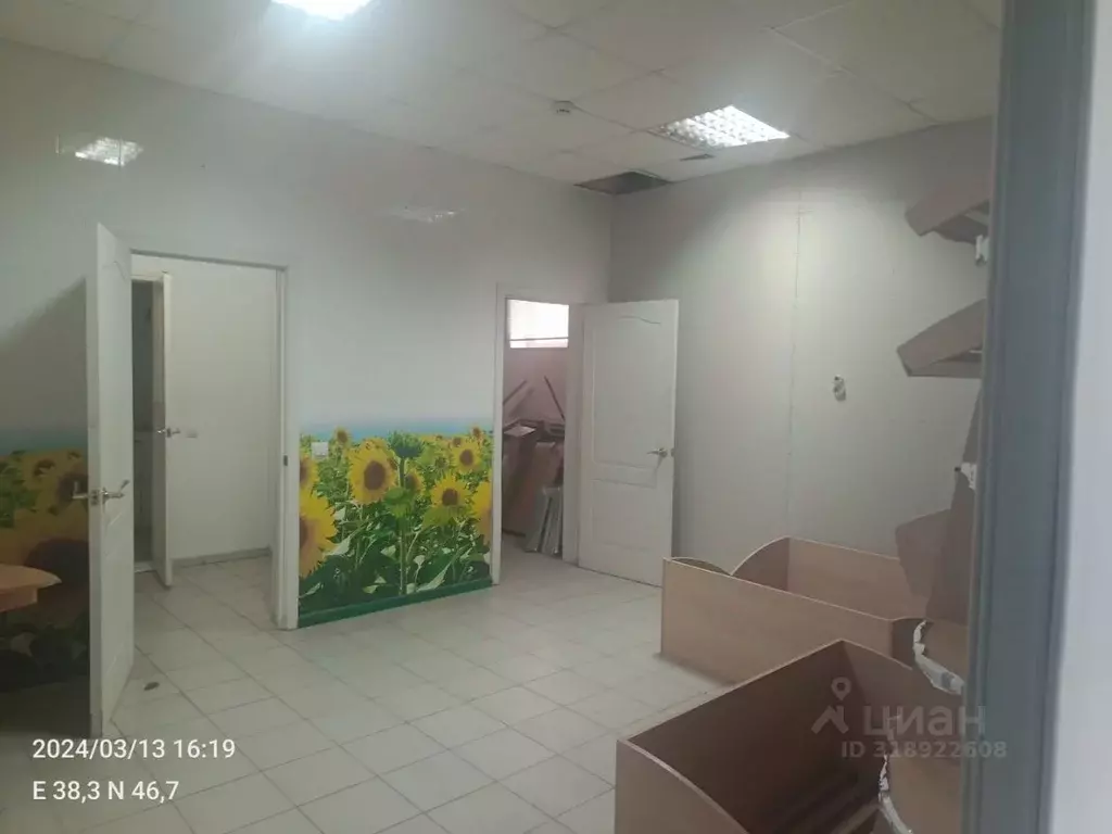 Торговая площадь в Краснодарский край, Ейск Коммунистическая ул., 85/8 ... - Фото 1