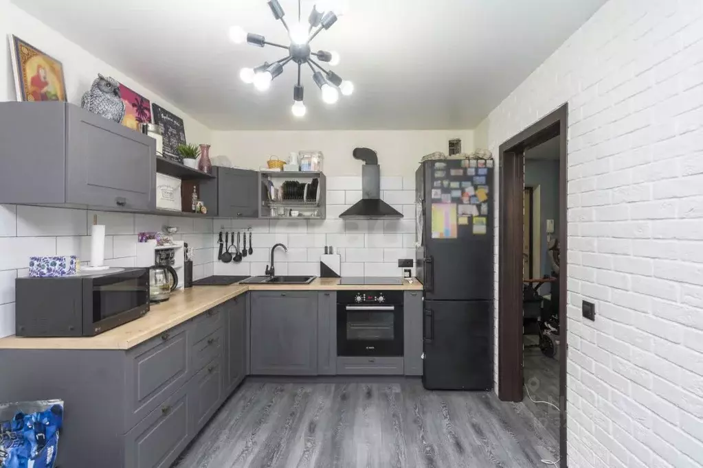 1-к кв. Тюменская область, Тюмень ул. Монтажников, 61 (36.1 м) - Фото 1