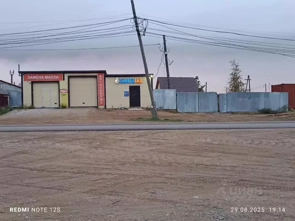 Дом в Саха (Якутия), Мегино-Кангаласский улус, Нижний Бестях пгт ул. ... - Фото 1