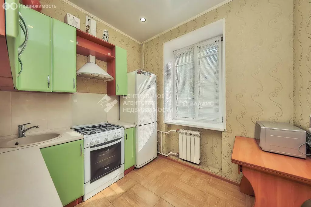 2-комнатная квартира: Рязань, район Приокский, Октябрьская улица, 16 ... - Фото 0