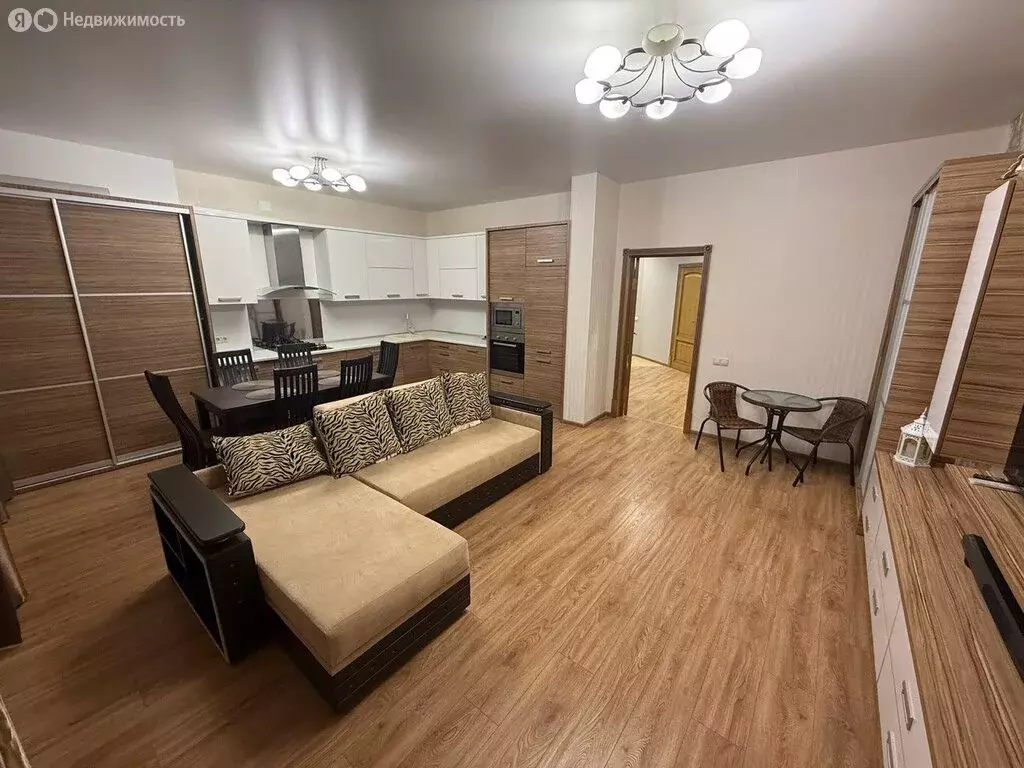 2-комнатная квартира: Геленджик, Пограничная улица, 14Б (70 м) - Фото 0