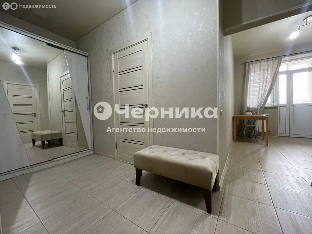 1-комнатная квартира: Каменск-Шахтинский, улица Ворошилова, 136 (37 м) - Фото 2