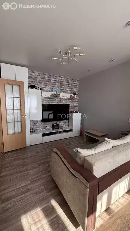 2-комнатная квартира: Томск, улица Ивана Черных, 3 (52.6 м) - Фото 1