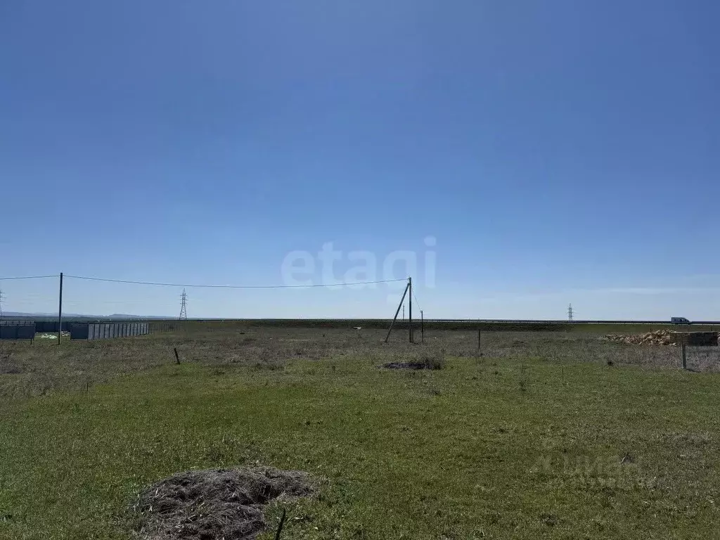 Участок в Крым, Симферопольский район, с. Мирное  (6.0 сот.) - Фото 0