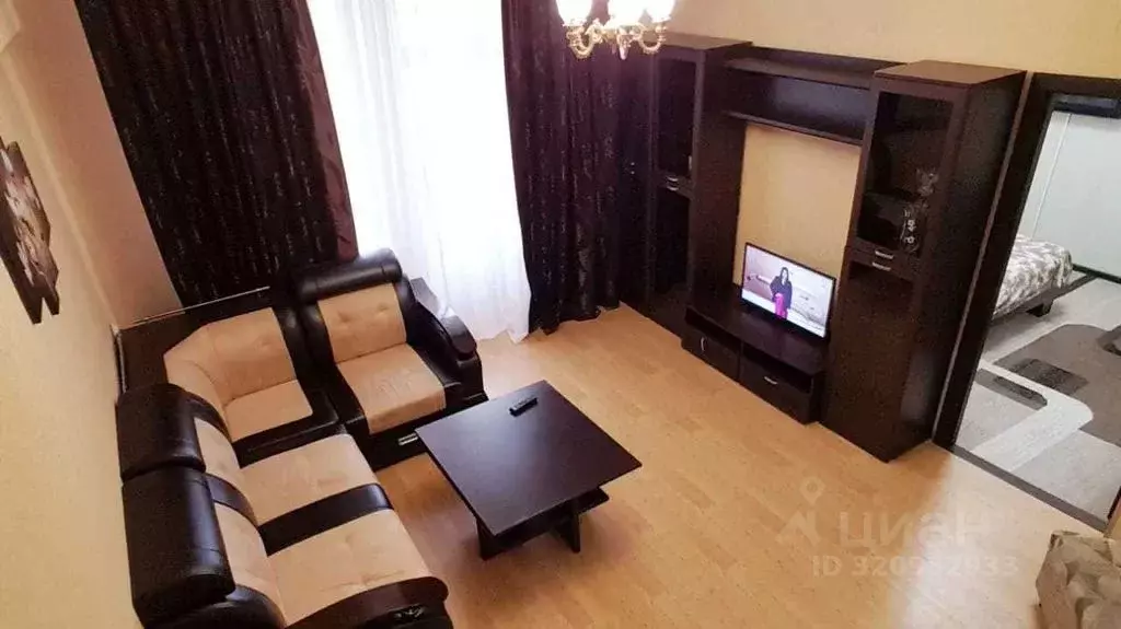 2-к кв. Башкортостан, Октябрьский ул. Горького, 15 (58.0 м) - Фото 1
