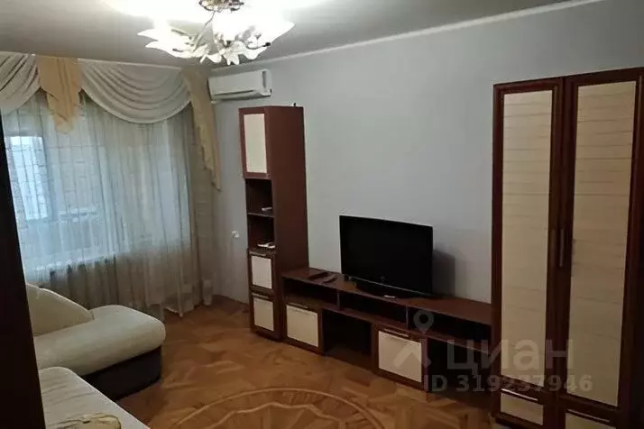 2-к кв. Белгородская область, Белгород просп. Славы, 67А (46.0 м) - Фото 1