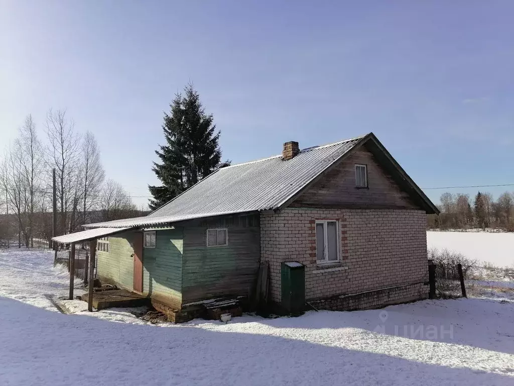Дом в Новгородская область, Демянский муниципальный округ, д. ... - Фото 1