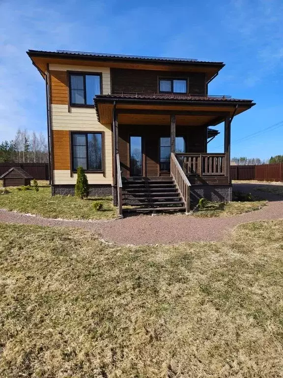 Дом в Ленинградская область, Выборгский район, Рощинское городское ... - Фото 1