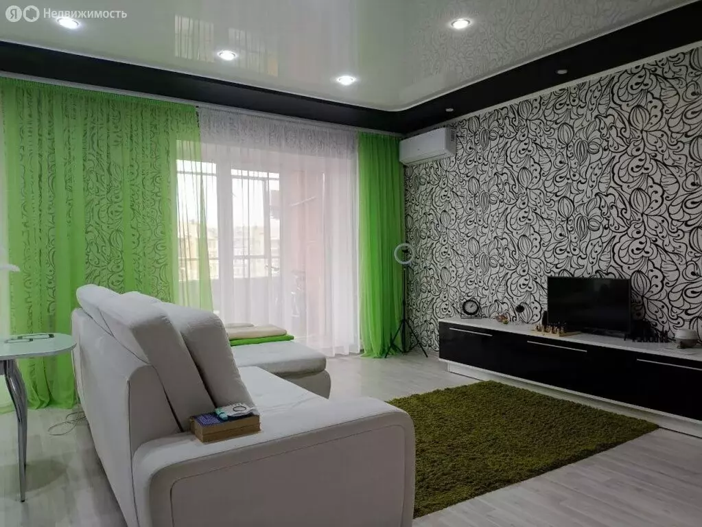Квартира-студия: Абакан, улица Торосова, 9А (43.6 м) - Фото 1