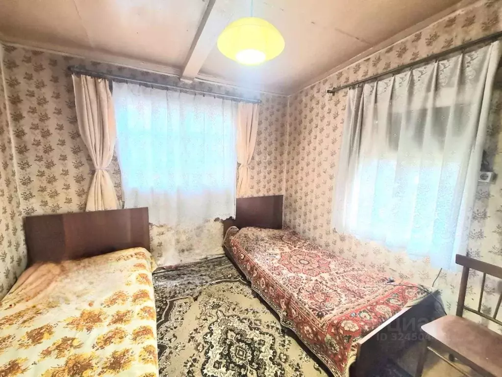 Дом в Астраханская область, Астрахань пер. 2-й Литейный, 6 (18 м) - Фото 2